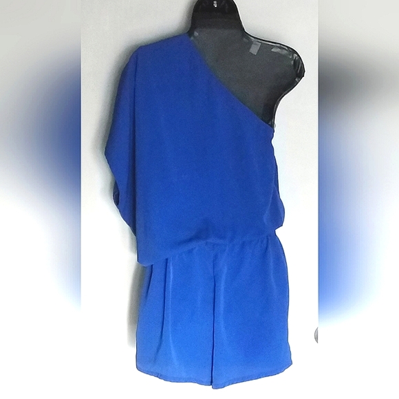 One Shoulder Dress Romper - Picture 7 of 8